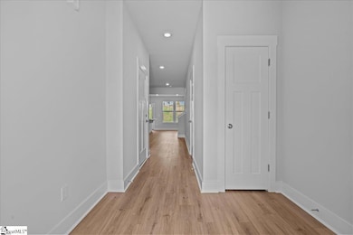 407 W Parima Ct, Spartanburg, SC 29301 - photo 4