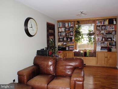 6601 Fisher Ave, Falls Church, VA 22046 - photo 5