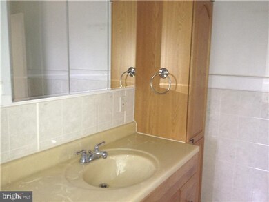 130 Orchard Ave, East Windsor, NJ 08520 - photo 4