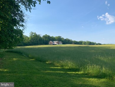 8474 Leeds Manor Rd, Warrenton, VA 20186 - photo 2