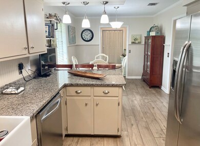 918 Pope Cir, McComb, MS 39648 - photo 6