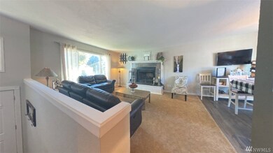 905 11th St NE, East Wenatchee, WA 98802 - photo 4