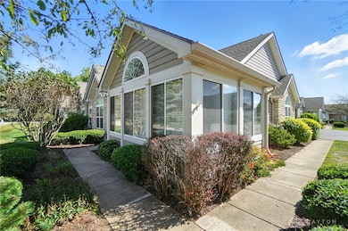 184 Edinburgh Village Dr unit 13184, Dayton, OH 45458 - photo 2