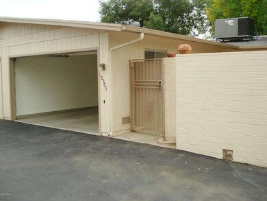 10503 W Highwood Ln, Sun City, AZ 85373 - photo 6