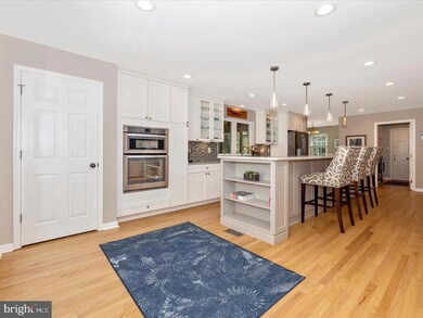 2408 Hunters Chase Ct, Frederick, MD 21702 - photo 4