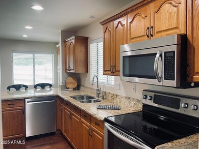 4702 E Wilshire Dr, Phoenix, AZ 85008 - photo 4