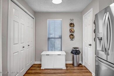 2001 Wood Hill Dr pantry
