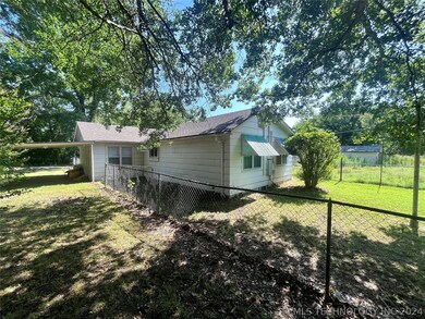 411 E Birch, Henryetta, OK 74437 - photo 4