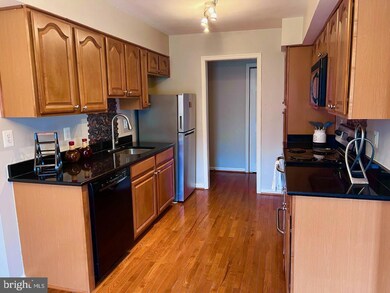 3332 Spring Ln unit C-36, Baileys Crossroads, VA 22041 - photo 4