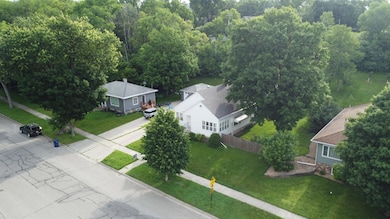 404 N Vine St, Fergus Falls, MN 56537 - photo 3