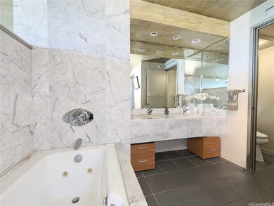 Nauru Tower unit 2006, Honolulu, HI 96814 - photo 7