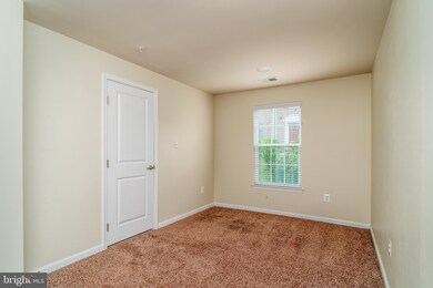 1604 Scarlet Oak Ct, Hanover, MD 21076 - photo 4