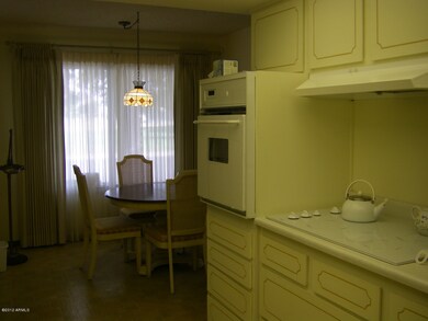 9863 W Willowbrook Ct, Sun City, AZ 85373 - photo 3