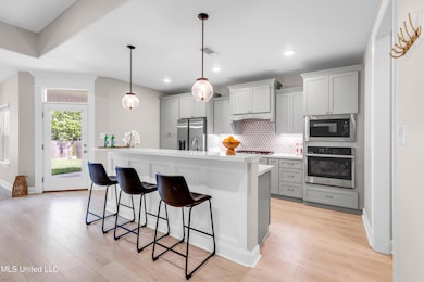 6253CypressLn-18