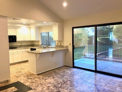 5253 Calderon Rd, Woodland Hills, CA 91364 - photo 6