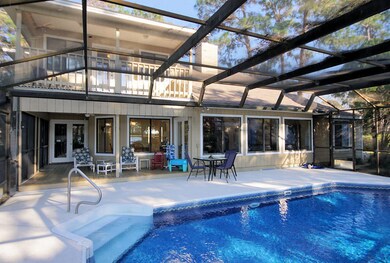 142BaywindBckPool99-L