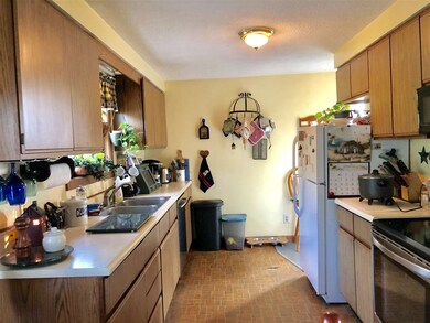 3120 Daniels Farm Rd, Saint Johnsbury, VT 05819 - photo 7