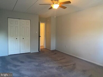 3421 W Chester Pike unit B24, Newtown Square, PA 19073 - photo 6