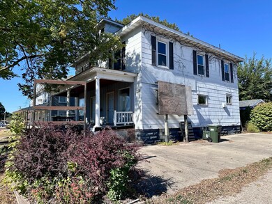 408 E 4th St, Sterling, IL 61081 - photo 2