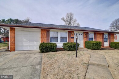 807 W Nettle Tree Rd, Sterling, VA 20164 - photo 3