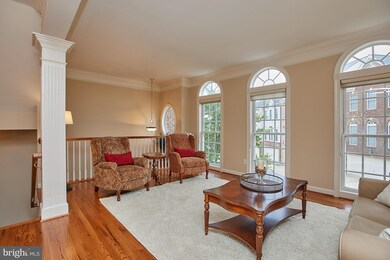9054 Tanyard Ln, Lorton, VA 22079 - photo 4