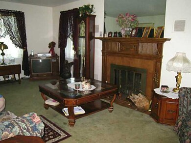 Living Room. Freshly painted Living Room. Beautifu