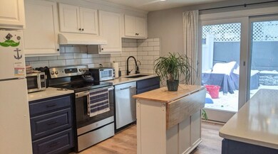 123A Falcon St unit 1, Boston, MA 02128 - photo 3