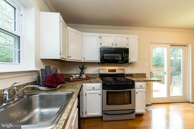 4945 Lockard Dr, Owings Mills, MD 21117 - photo 5