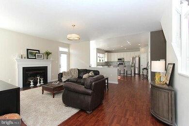 46745 Hollow Mountain Place, Sterling, VA 20164 - photo 6