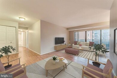 6139 Leesburg Pike unit 502, Baileys Crossroads, VA 22041 - photo 5