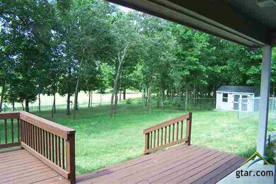 206 Brentwood Dr, Athens, TX 75751 - photo 4