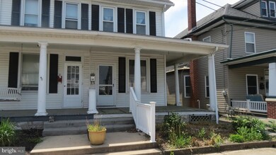39 N Grant St, Palmyra, PA 17078 - photo 2
