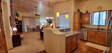 004_Kitchen