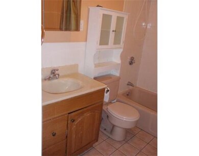 13 Lexington St, Watertown, MA 02472 - photo 7