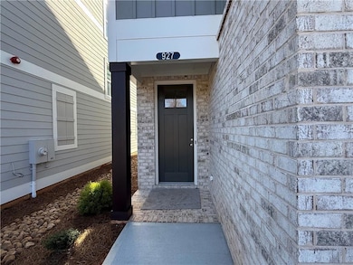 927 Crestmanor Dr, Marietta, GA 30008 - photo 2