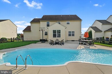 251 E Radison Run, Clayton, DE 19938 - photo 2