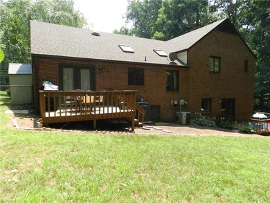 994 Cedar Creek Dr, Asheboro, NC 27205 - photo 3