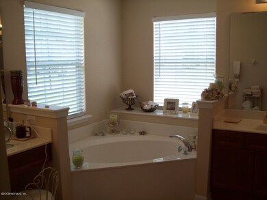 1422 Walnut Creek Dr, Fleming Island, FL 32003 - photo 5