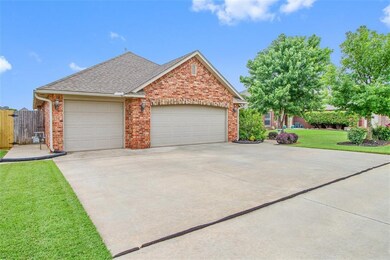 2632 SE 9th Cir, Moore, OK 73160 - photo 3