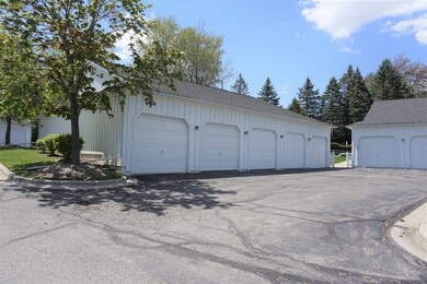 4209 Inverness St unit 19, Dexter, MI 48130 - photo 4