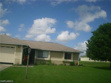 2122 NE 6th Place, Cape Coral, FL 33909 - photo 2
