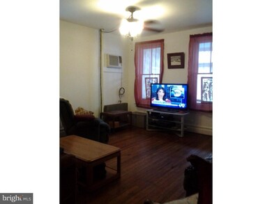 138 Chestnut St, Spring City, PA 19475 - photo 4