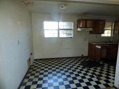 619 Tyler Ave, Tylertown, MS 39667 - photo 4