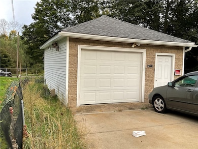 105 Read Ave, Coventry, RI 02816 - photo 4