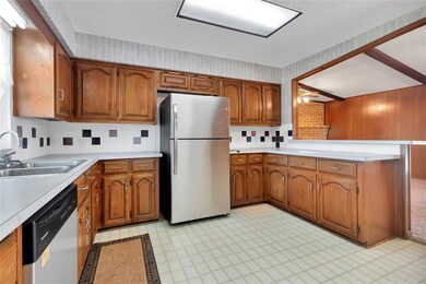 452 E Pecan Tree Rd, Waxahachie, TX 75165 - photo 6