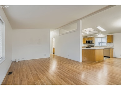 2111 Pippin St NE, Salem, OR 97305 - photo 6