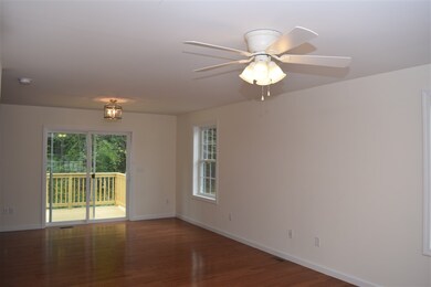 53 Millers Farm Dr unit 32 ), Rochester, NH 03868 - photo 6