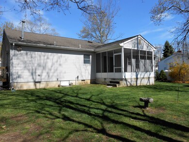 519 Devon, Back view