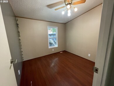 251 W 8th St, Lafayette, OR 97127 - photo 6