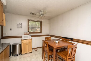 1842 E Park Ave, Des Moines, IA 50320 - photo 6